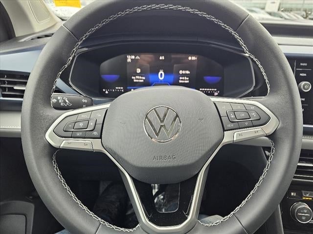 2024 Volkswagen Taos SE 4Motion
